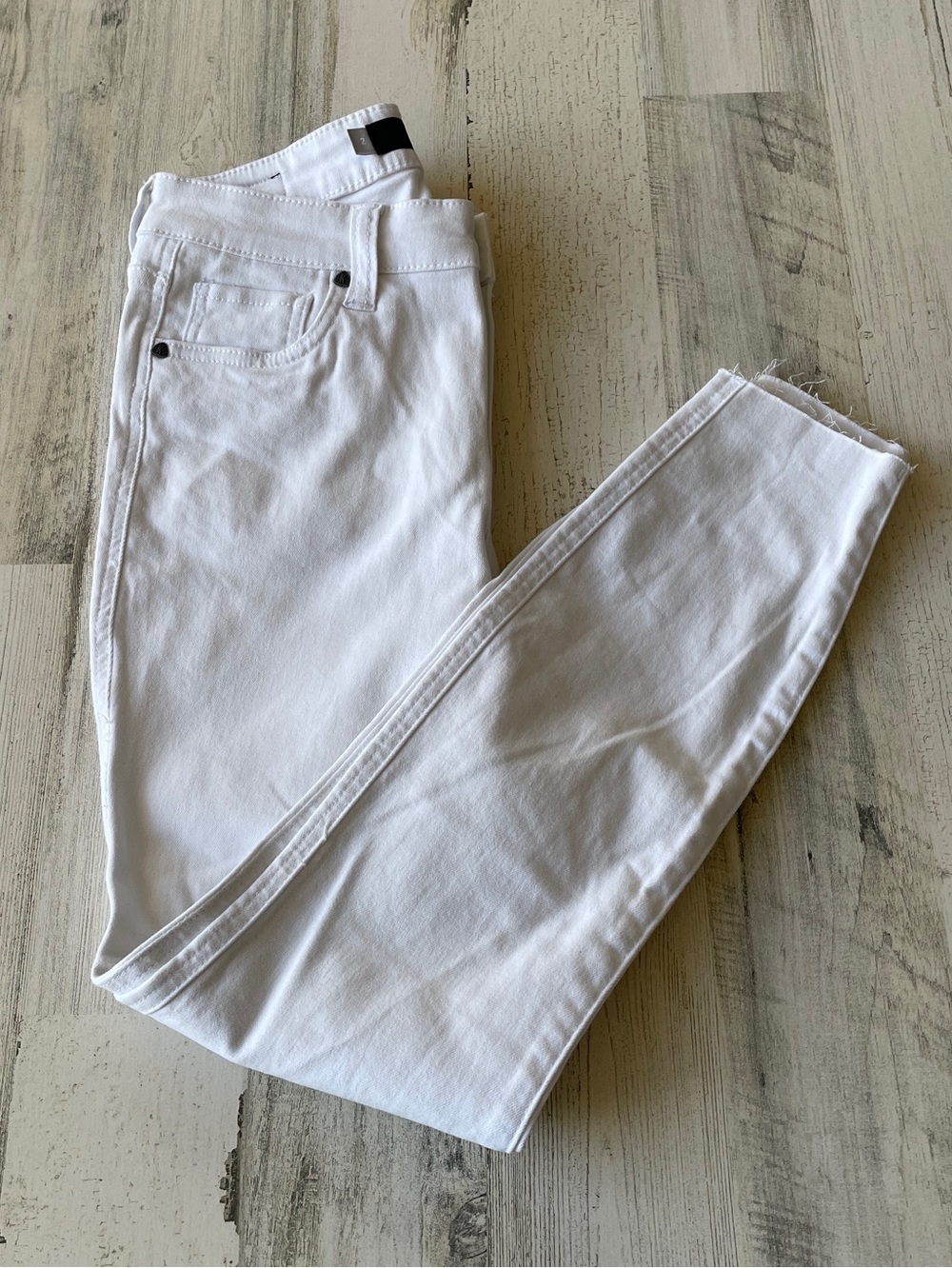 Kut from the Kloth Connie High Rise Ankle Skinny Jeans White NWT SZ 2 - Picture 3 of 13